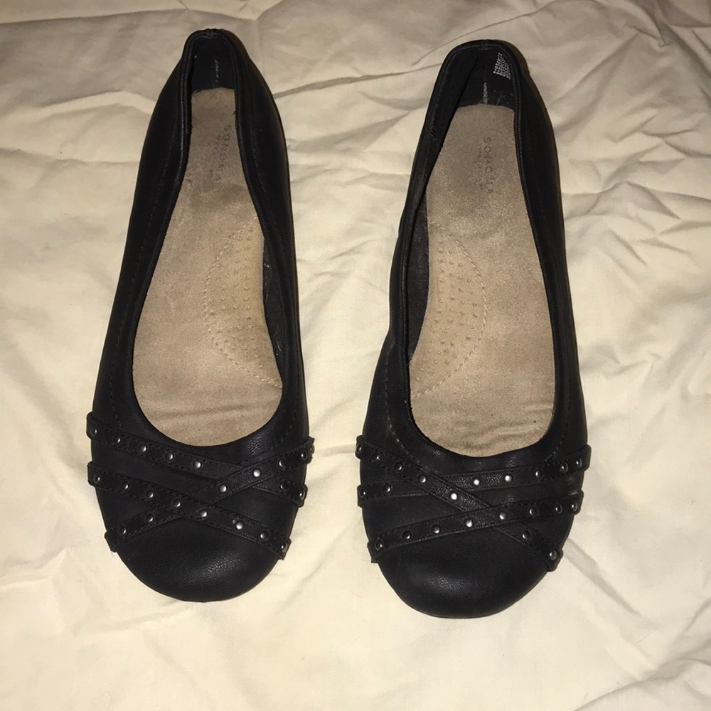 Black flats